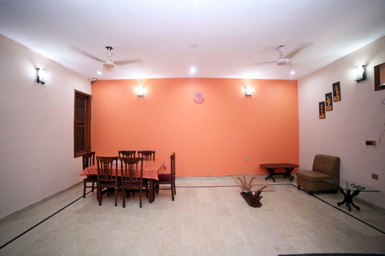Season Inn Karachi Eksteriør billede