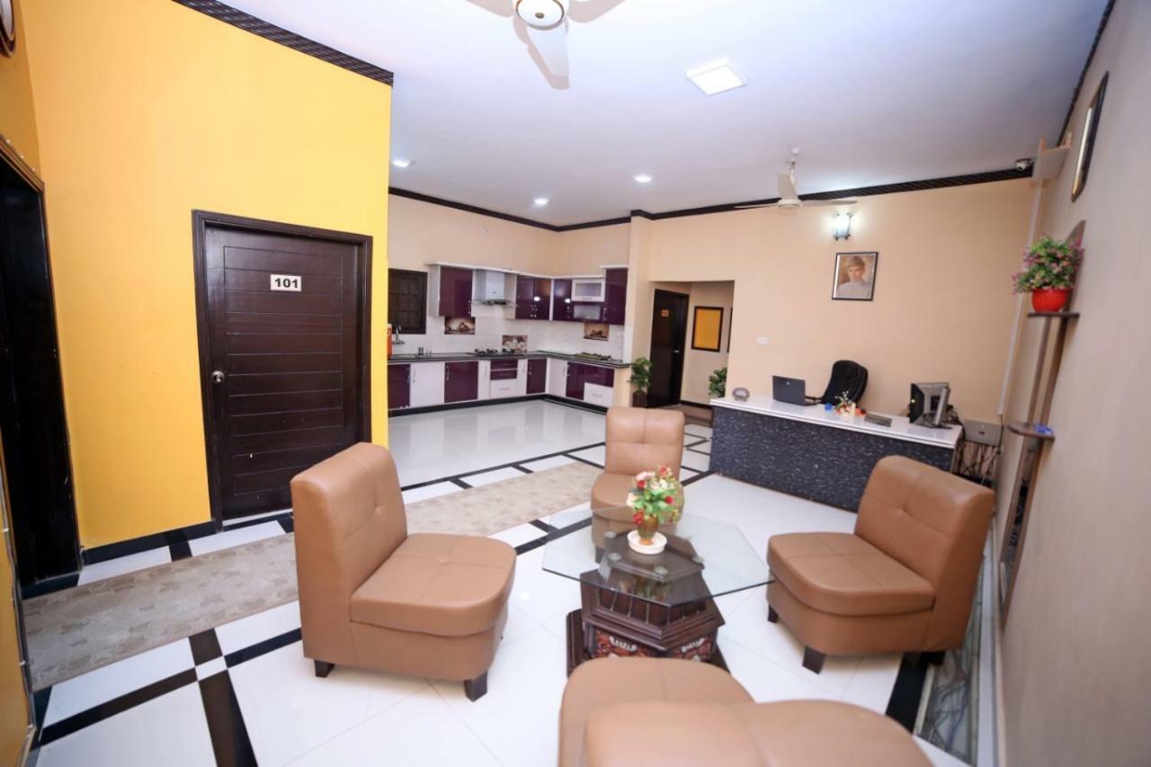 Season Inn Karachi Eksteriør billede