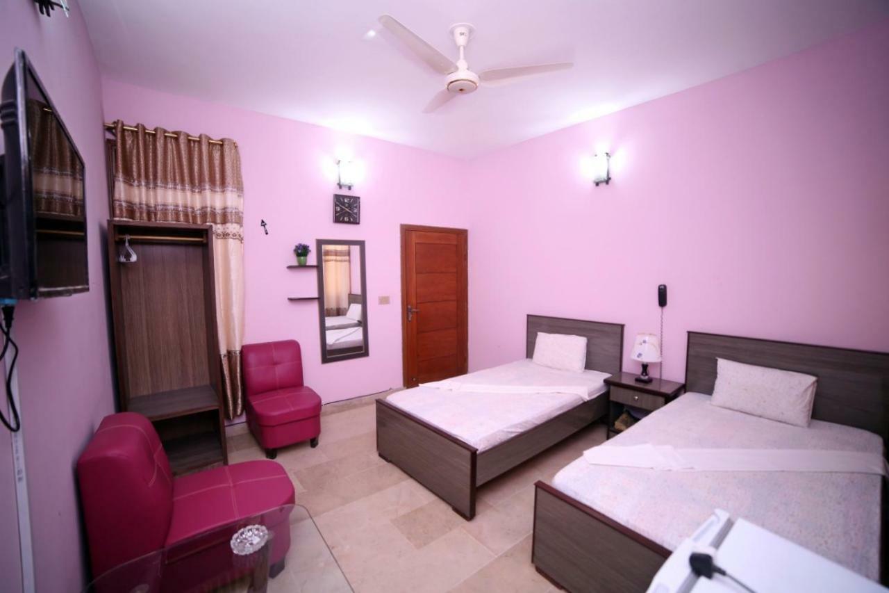 Season Inn Karachi Eksteriør billede