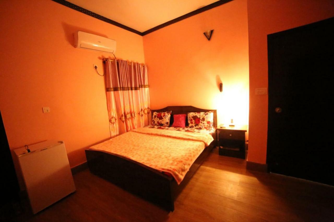 Season Inn Karachi Eksteriør billede